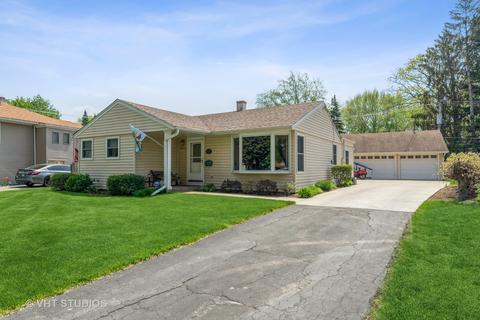 3003 Hawk Ln, Rolling Meadows, IL 60008 photo 1