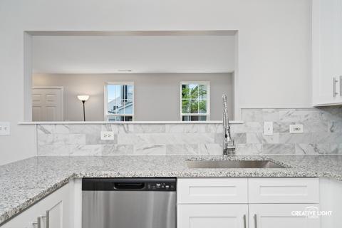 820 Symphony Dr, Aurora, IL 60504 photo 8