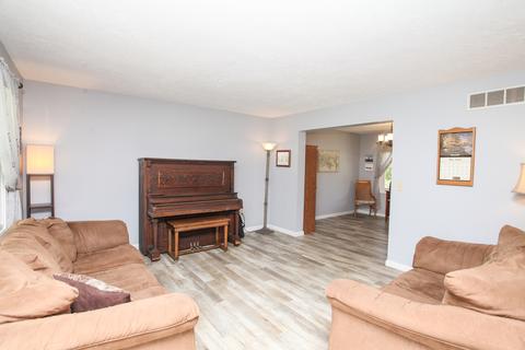 307 Jenny Lind Dr, Normal, IL 61761 photo 4