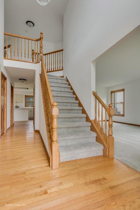 861 Pearson Rd, Cary, IL 60013 photo 2