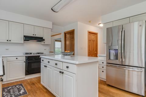 861 Pearson Rd, Cary, IL 60013 photo 7