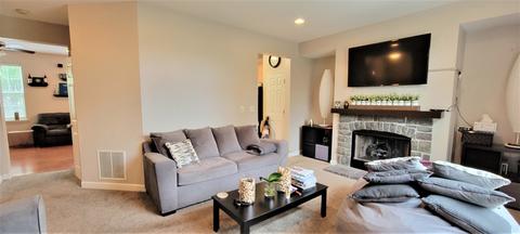 3055 Marion St, Elgin, IL 60124 photo 3
