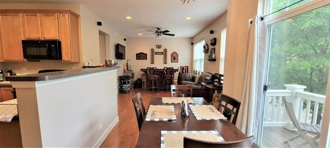 3055 Marion St, Elgin, IL 60124 photo 6