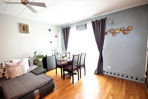 3800 Ruby Ave #4W, Schiller Park, IL 60176 photo 5