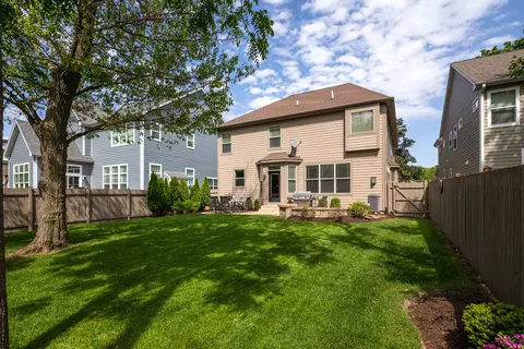 827 N Eagle St, Naperville, IL 60563 photo 43