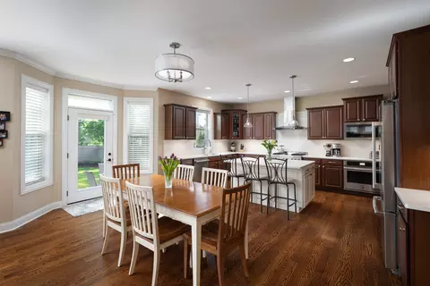 827 N Eagle St, Naperville, IL 60563 photo 15