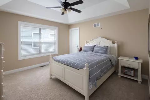 827 N Eagle St, Naperville, IL 60563 photo 32