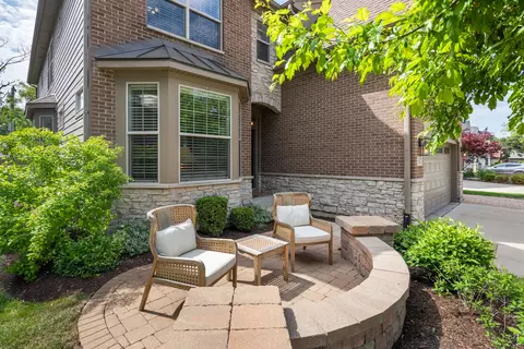 827 N Eagle St, Naperville, IL 60563 photo 8