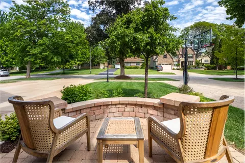 827 N Eagle St, Naperville, IL 60563 photo 7