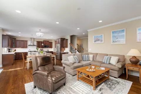 827 N Eagle St, Naperville, IL 60563 photo 19