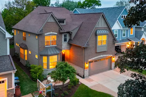 827 N Eagle St, Naperville, IL 60563 photo 38
