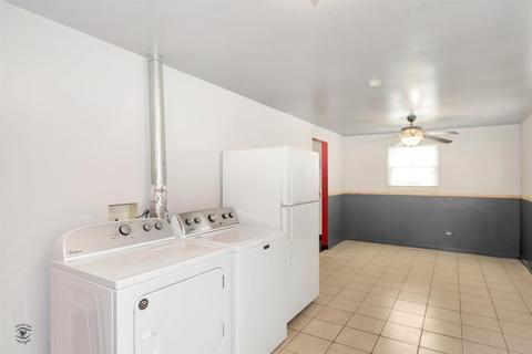 3221 Hendricks Rd, Robbins, IL 60472 photo 12