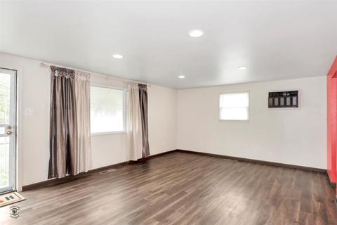 3221 Hendricks Rd, Robbins, IL 60472 photo 4