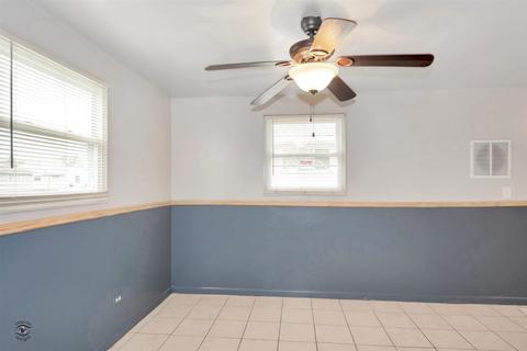 3221 Hendricks Rd, Robbins, IL 60472 photo 7