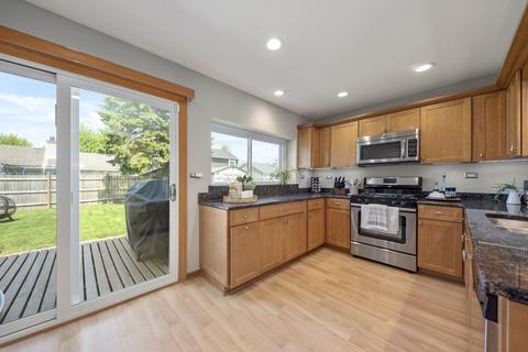 3127 Gresham Ln W, Aurora, IL 60504 photo 7