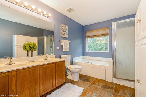 1602 Coyote Ridge Dr, Plainfield, IL 60586 photo 9