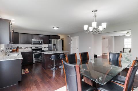 1025 Decoy Ct, Normal, IL 61761 photo 9