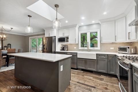 126 S Deerpath Rd, Barrington, IL 60010 photo 8
