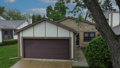 1109 Oakview Dr, Wheaton, IL 60187 photo 2