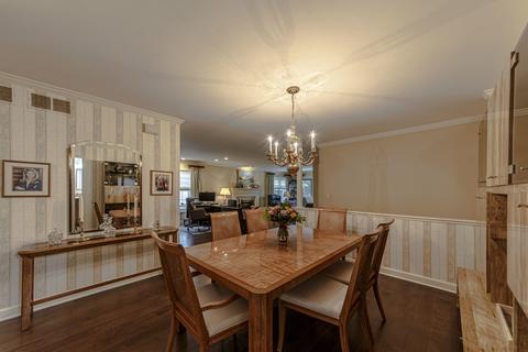 1109 Oakview Dr, Wheaton, IL 60187 photo 10