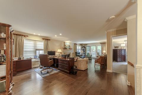 1109 Oakview Dr, Wheaton, IL 60187 photo 11