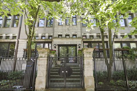 123 W Oak St #I, Chicago, IL 60610 photo 2