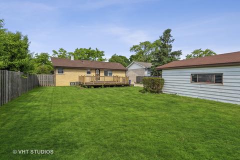 1561 Marshall Dr, Des Plaines, IL 60018 photo 10