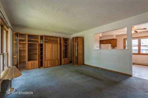 1561 Marshall Dr, Des Plaines, IL 60018 photo 3