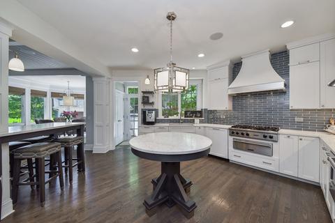 567 Phillips Ave, Glen Ellyn, IL 60137 photo 9