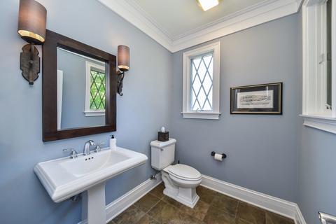567 Phillips Ave, Glen Ellyn, IL 60137 photo 17