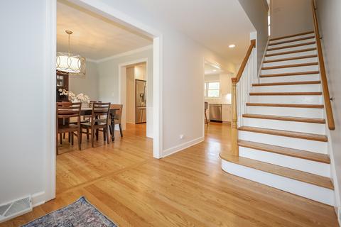 26 W222 Tomahawk Dr, Wheaton, IL 60189 photo 3