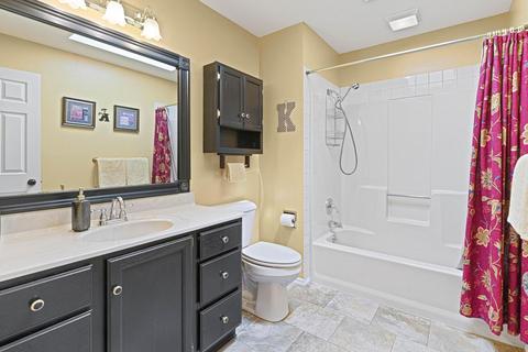 8 Harbor Pointe Cir, Bloomington, IL 61704 photo 31