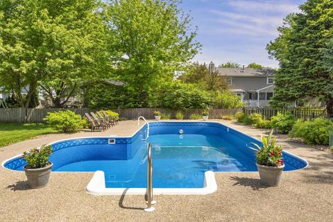 8 Harbor Pointe Cir, Bloomington, IL 61704 photo 3