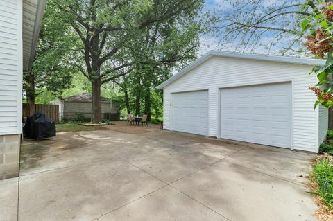 1301 S Linden St, Normal, IL 61761 photo 26