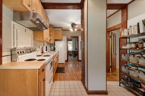 1301 S Linden St, Normal, IL 61761 photo 12