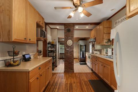 1301 S Linden St, Normal, IL 61761 photo 10