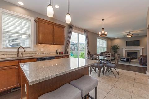 1250 Duck Horn Dr, Normal, IL 61761 photo 10