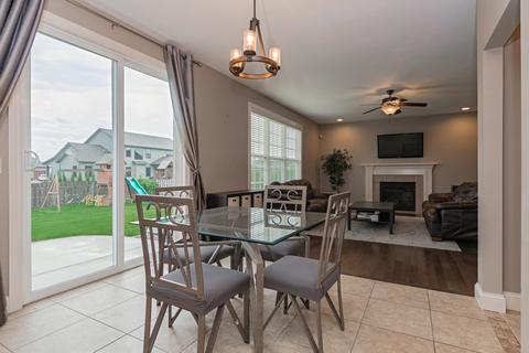 1250 Duck Horn Dr, Normal, IL 61761 photo 9