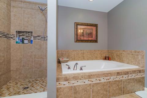 1250 Duck Horn Dr, Normal, IL 61761 photo 25
