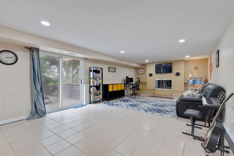 1831 E Cree Ln, Mount Prospect, IL 60056 photo 20