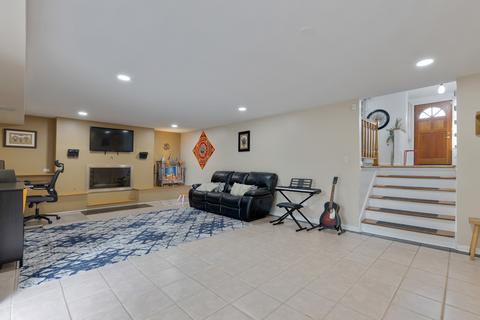 1831 E Cree Ln, Mount Prospect, IL 60056 photo 21