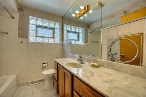 141 E 121st Pl, Chicago, IL 60628 photo 6