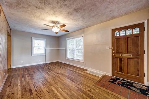 843 Pick St, Wheaton, IL 60187 photo 3