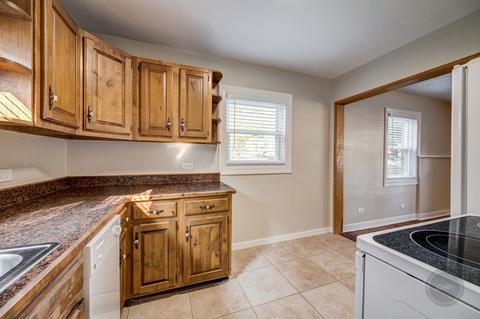 843 Pick St, Wheaton, IL 60187 photo 9