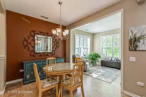 2817 Cascade Falls Cir, Elgin, IL 60124 photo 11