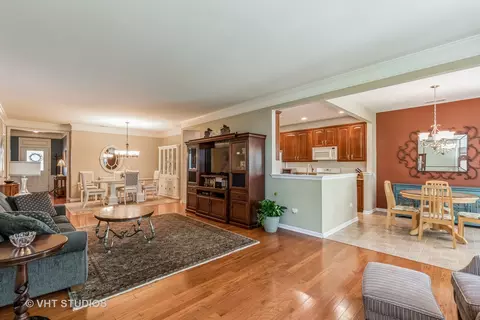 2817 Cascade Falls Cir, Elgin, IL 60124 photo 8
