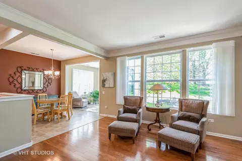 2817 Cascade Falls Cir, Elgin, IL 60124 photo 10
