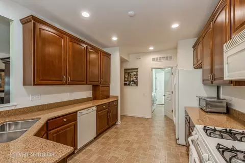 2817 Cascade Falls Cir, Elgin, IL 60124 photo 14