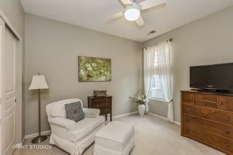 2817 Cascade Falls Cir, Elgin, IL 60124 photo 5