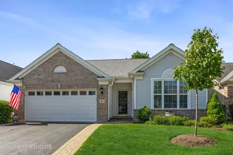 2817 Cascade Falls Cir, Elgin, IL 60124 photo 1